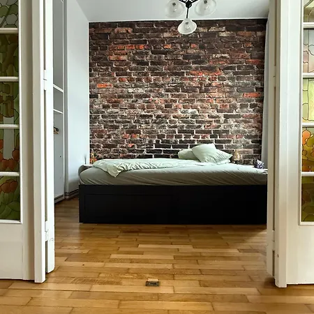 Alecsandri Apartman *